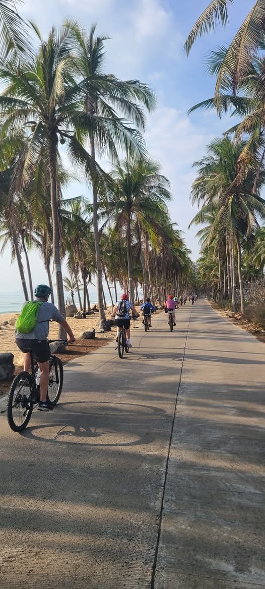 Cycling from Bangkok to Laos and To Vietnam Tours 33 Days